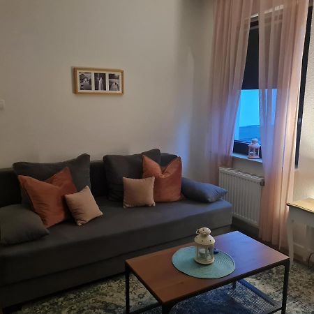 Privates, Gemuetliches Appartement Нойс Екстериор снимка
