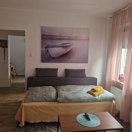 Privates, Gemuetliches Appartement Нойс Екстериор снимка