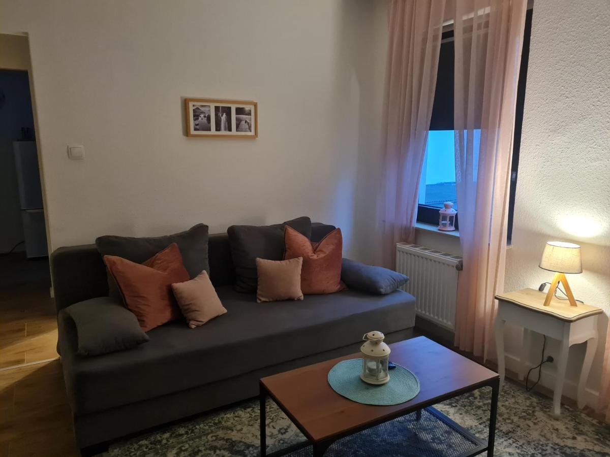 Privates, Gemuetliches Appartement Нойс Екстериор снимка