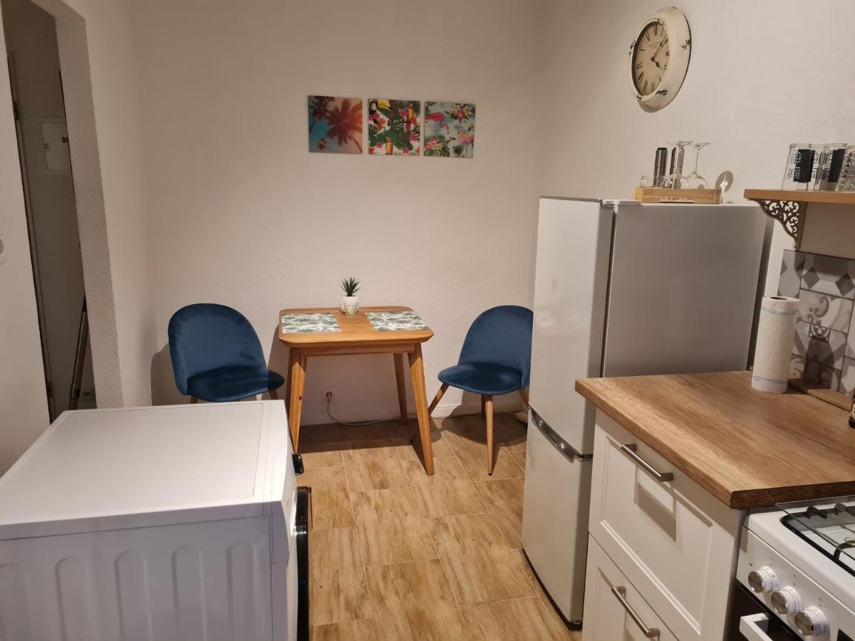 Privates, Gemuetliches Appartement Нойс Екстериор снимка
